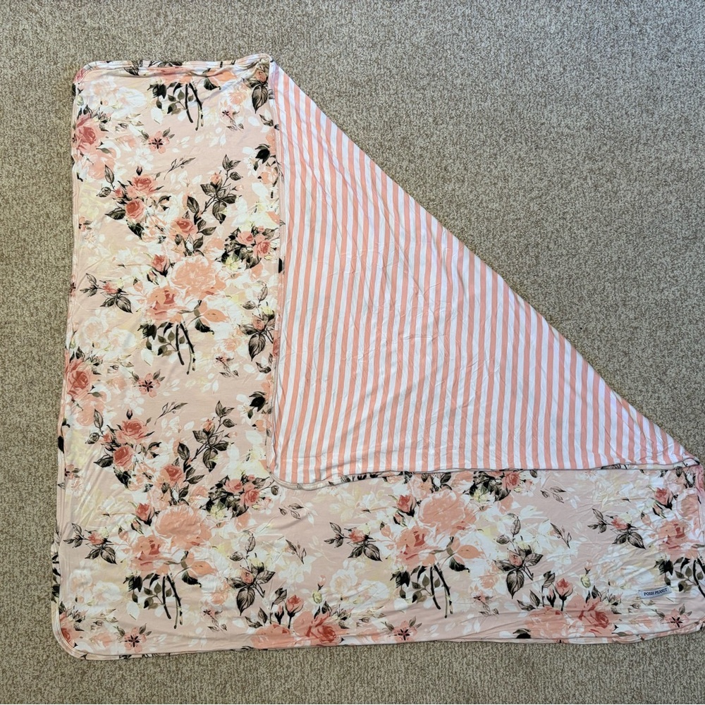 Posh Peanut Patoo Blanket